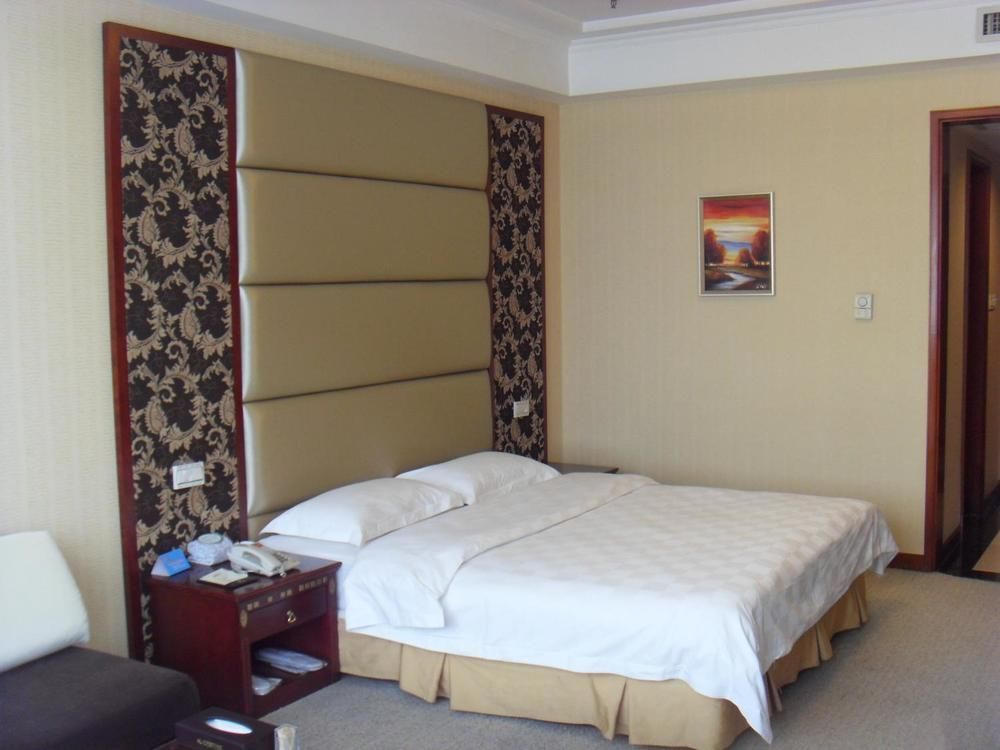 Yijing Holiday Hotel Yimeng Road Linyi  Exterior photo